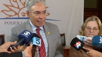 blancos y colorados citan de urgencia al ministro juan castillo al senado por conflicto en el puerto