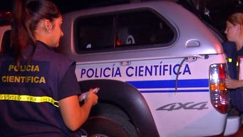 El hombre apareció quemado en un camino vecinal, a 1 kilómetro de la ruta.