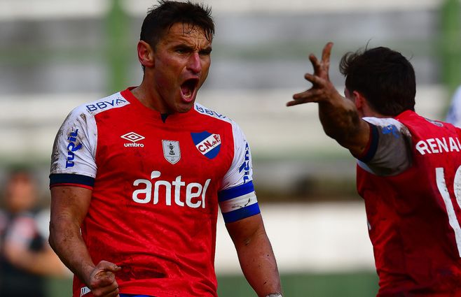 festejo-bergessio-gol-plaza-colonia-fecha-4-apertura.jpg