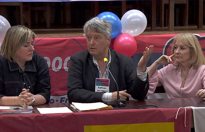 En el Congreso del Nuevo Espacio, a fines de 2022, Rafael Michelini y Carolina Cosse. 