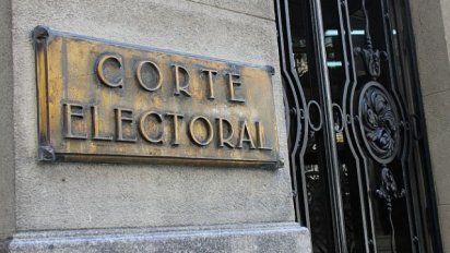 Fachada de la Corte Electoral en Ciudad Vieja