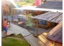 Además de ranchos, Punta del Diablo tiene gran oferta de hostels