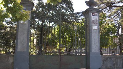 nino atado y sedado tras sufrir una crisis nerviosa en la escuela