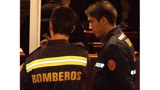 Camioneta fue arrastrada por la corriente del Río Cebollatí