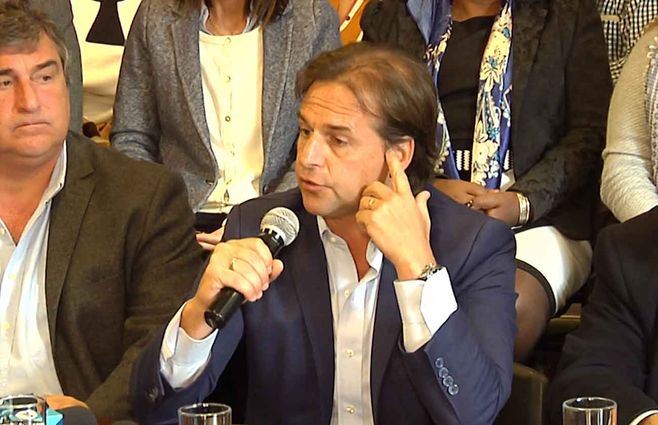 LACALLE-POU-ECONOMIA.jpg