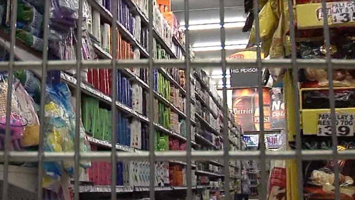 Inflación anual a febrero cayó a 3,1% y es la mínima en 70 años, según datos del INE