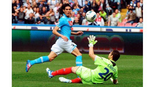 Con un gol de Cavani el Nápoles obtiene la Copa de Italia