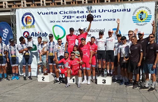 vuelta-ciclista-podio-equipos-2023-bea.jpg