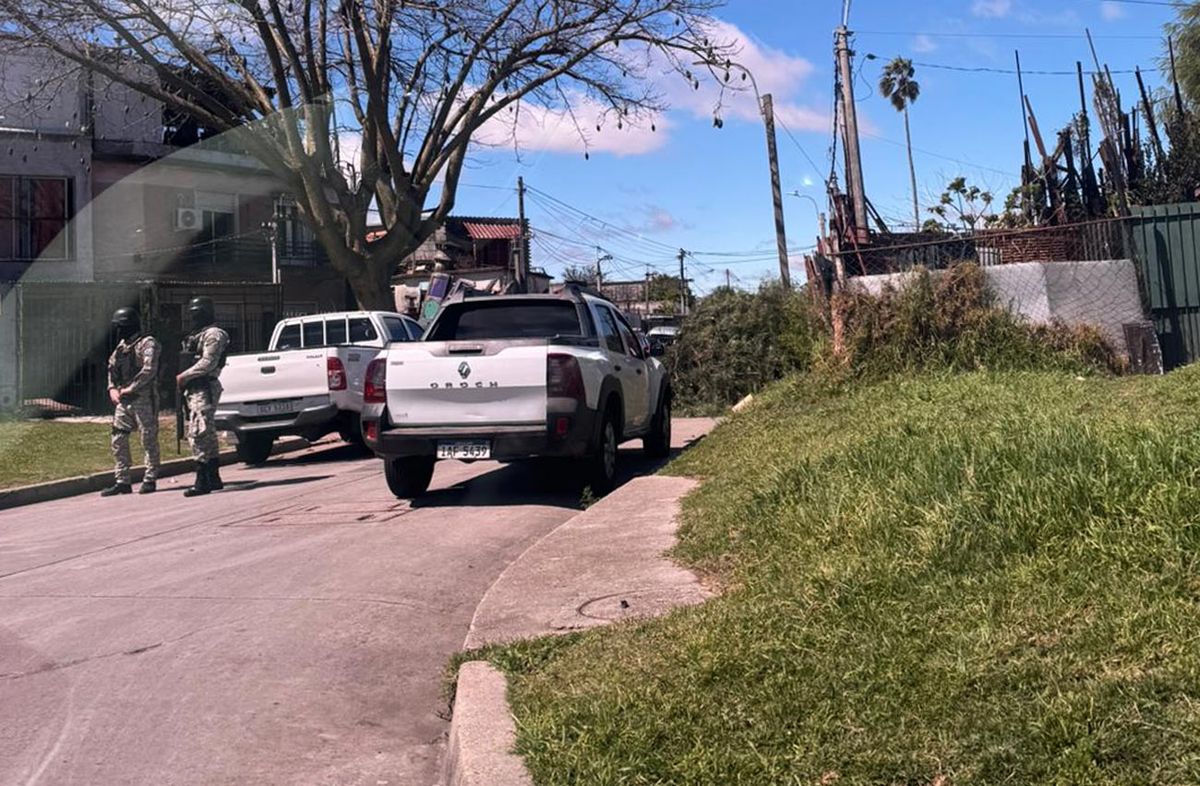 Foto: Subrayado. Segunda camioneta, hallada abandonada en Marconi. Foto: Subrayado. Segunda camioneta, hallada abandonada en Marconi.