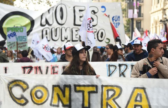 marcha educación dante fernandez foco uy (21).jpeg