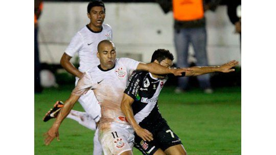 Campeón y subcampeón brasileño juegan por un lugar en la Copa