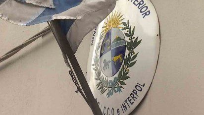 detienen en dubai a un uruguayo con pasaporte paraguayo falso