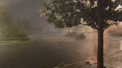 huracan laura azota implacable a los estados de luisiana y texas