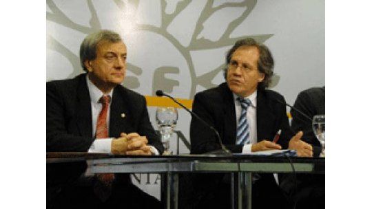 Almagro cesó al número tres de Cancillería