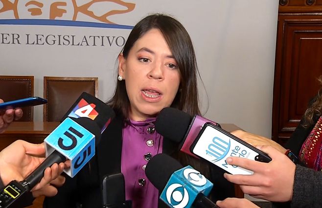 Bettiana-Díaz-senado-junio-cárceles.jpg