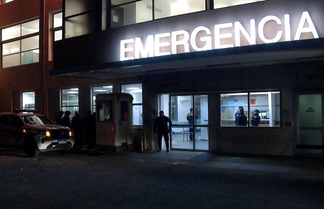 Foto: Subrayado. Puerta de emergencia del Hospital de Clínicas.