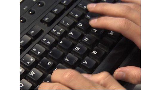 Adictos a Internet se pueden curar por 14.000 dólares
