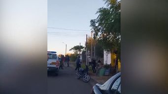 cuatro condenados por agresion a una funcionaria policial en durazno: resulto con cortes en varias partes