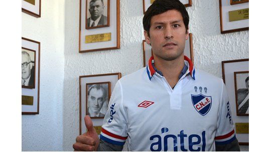 Nacional cayó ante Danubio por 2 a 0 y perdió el invicto