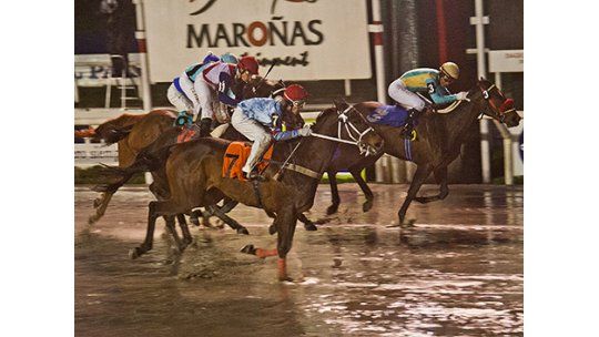 Atractivas competencias en Las Piedras y Maroñas