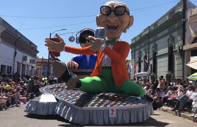 desfile-dolores.jpg
