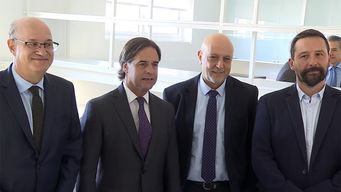 lacalle pou destaco avances en innovacion de uruguay al participar en inauguracion de laboratorio de udelar