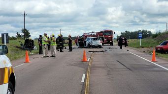 tres jovenes murieron tras choque frontal e incendio en ruta 7
