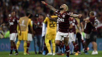 Gabriel Barbosa de Flamengo festeja la goleada ante Gremio. Ahora hay que ganar la llave con River argentino para acceder a la gloria.&nbsp;