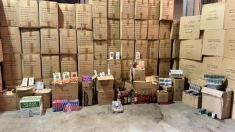 Clausuran comercio en Cordón por no cumplir condiciones de higiene e incautan contrabando por $8 millones Clausuran comercio en Cordón por no cumplir condiciones de higiene e incautan contrabando por $8 millones