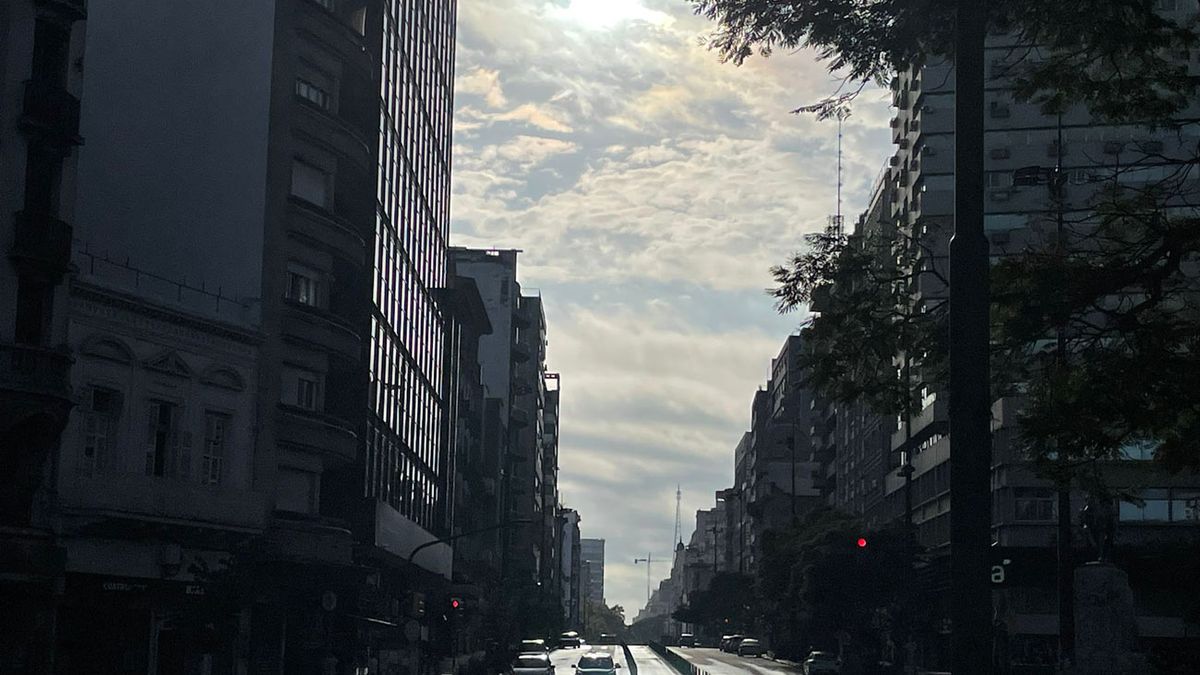 Martes inestable, con lluvias aisladas que siguen el miércoles, en la previa al ciclón extratropical