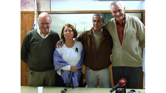 Candidatos del FA rechazan dichos de Topolansky sobre FFAA