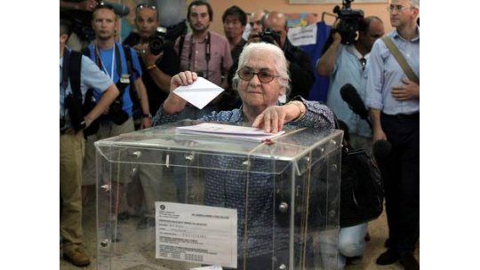 Los griegos votan entre la esperanza y el miedo al cambio