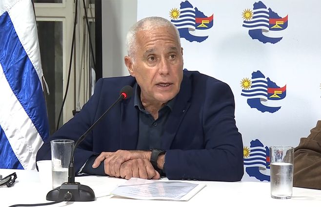 negro-con-frente-amplio.jpg