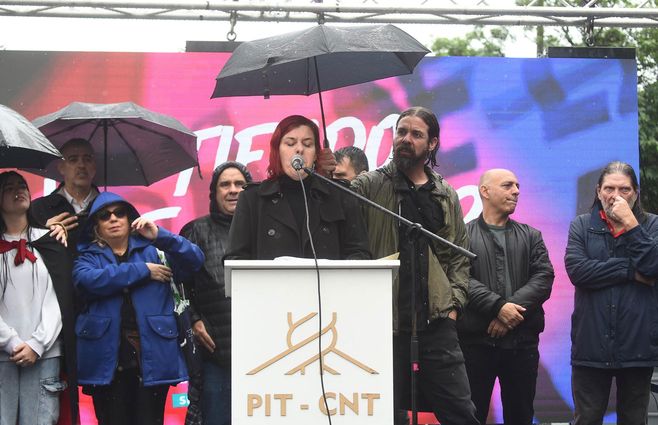 acto-PIT-CNT-octubre-paro-FocoUy