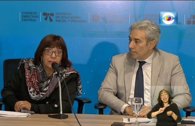 silva-y-directora-de-primaria.jpg