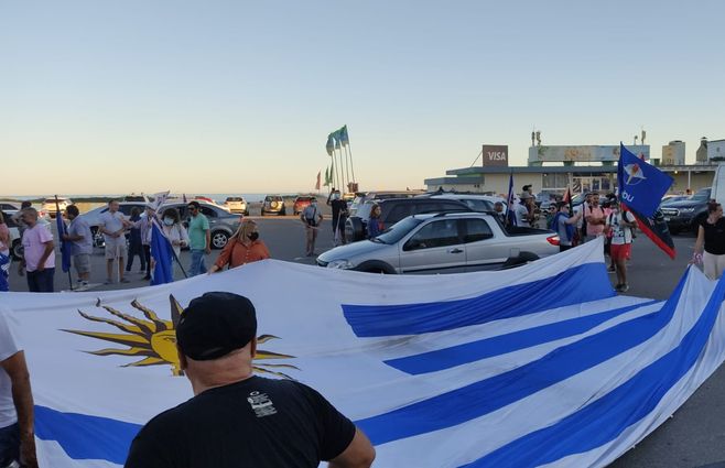 Marcha AEBU Punta del Este (1).jpeg