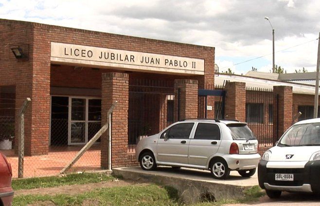 Foto: Subrayado. Liceo Jubilar, ubicado en la zona de Casavalle.