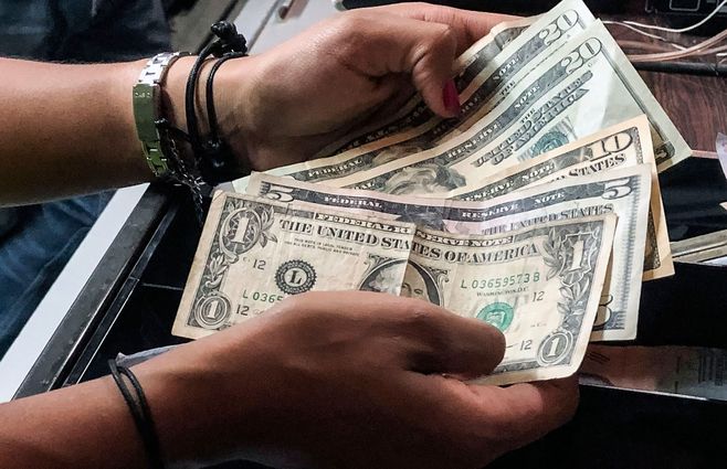dolar.jpg