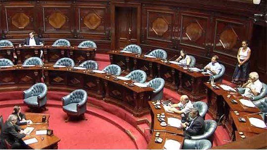 Cinco ministros serán citados a la Comisión Permanente del Parlamento