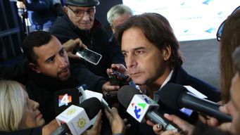 lacalle pou ya no tiene covid-19 y este viernes se reintegra a sus actividades