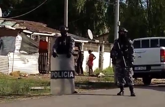 allanamientos-cerro-norte-policiales