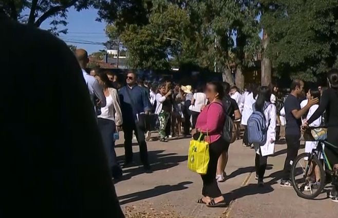 Robaron una bicicleta en pleno acto por el inicio de clases, con las autoridades de ANEP en el patio de una escuela. Foto: toma genérica en la escuela 89, este lunes.