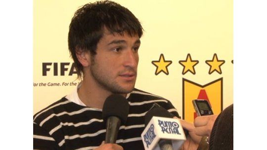 Tabárez paró lo que puede ser el equipo titular en Londres