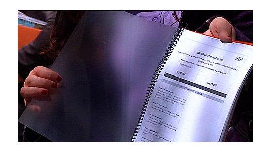 “No podemos costear nuestros estudios comprando los libros”