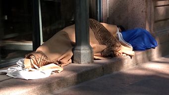 la situacion es grave: comerciantes denuncian problemas con personas en calle a pesar del operativo de la comuna