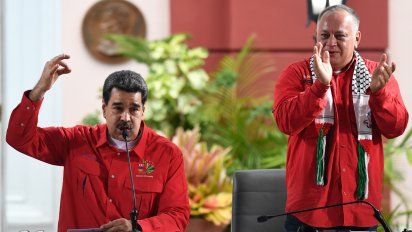 maduro llamo estupidos a quienes dicen que es un dictador