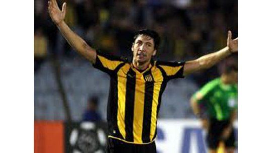 Juan Manuel Olivera, molesto por ser suplente en Peñarol