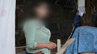 una mujer denuncio una boca de drogas y los delincuentes le quemaron la casa