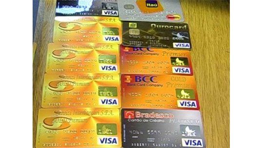 Clonación de tarjetas: Brou cambia banda magnética por chips