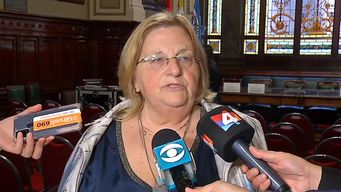 politicos de la oposicion piden la renuncia de cairo y advierten interpelacion si continua en el cargo